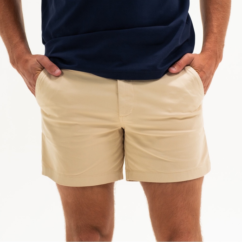 Bear Bottom men’s 5.5” inseam stretch short, sand dune, M. NWT